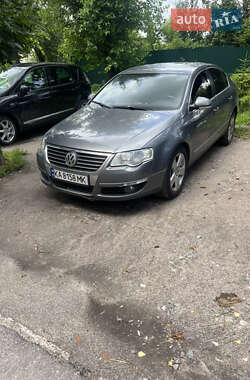 Седан Volkswagen Passat 2007 в Києві