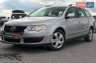 Універсал Volkswagen Passat 2010 в Львові