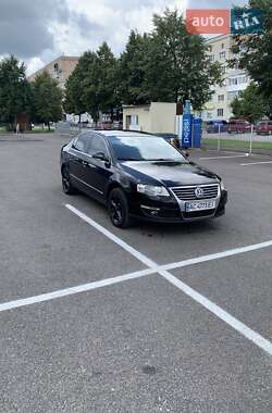 Седан Volkswagen Passat 2009 в Шепетівці