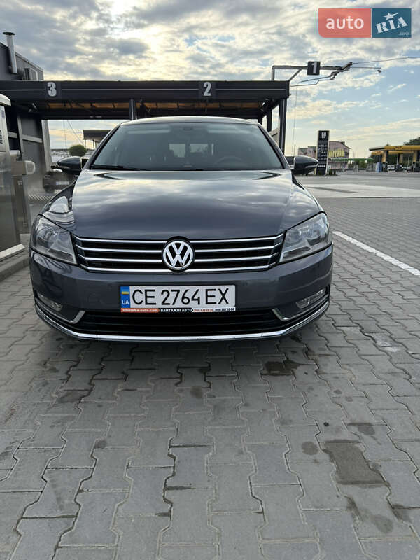 Седан Volkswagen Passat 2014 в Черновцах
