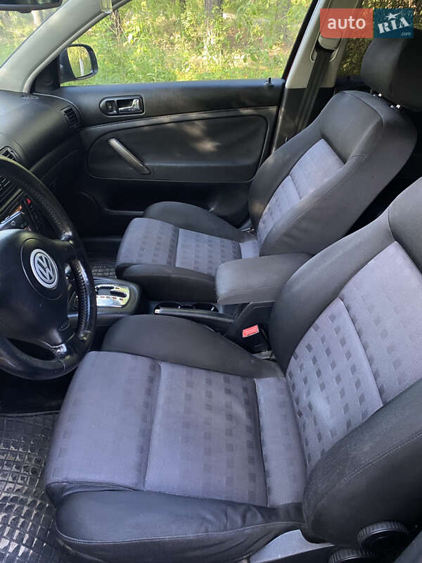 Универсал Volkswagen Passat 2003 в Костополе