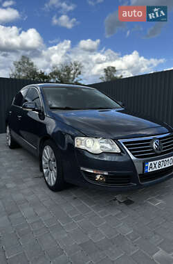 Седан Volkswagen Passat 2006 в 