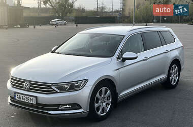 Універсал Volkswagen Passat 2015 в Києві