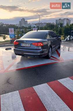 Седан Volkswagen Passat 2016 в Киеве