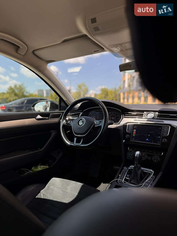 Универсал Volkswagen Passat 2016 в Кропивницком фото 20 Универсал Volkswagen Passat 2016 в Кропивницком