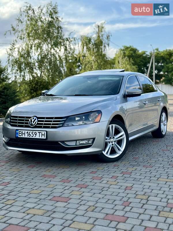 Седан Volkswagen Passat 2012 в Измаиле