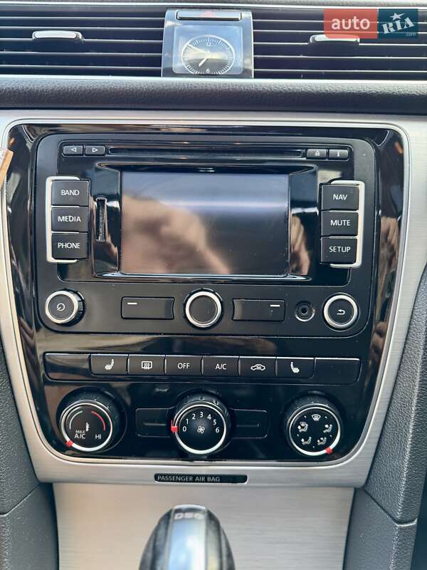 Седан Volkswagen Passat 2012 в Измаиле