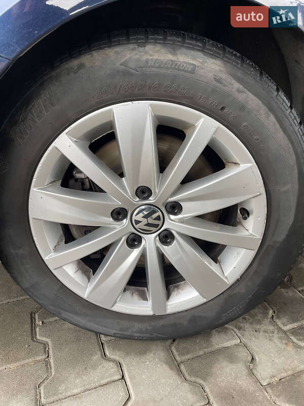 Универсал Volkswagen Passat 2014 в Стрые фото 17 Универсал Volkswagen Passat 2014 в Стрые