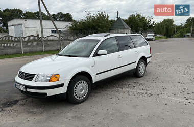 Универсал Volkswagen Passat 1999 в Попельне