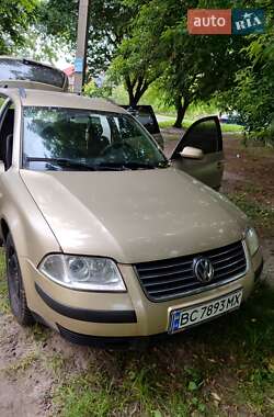 Універсал Volkswagen Passat 2002 в Львові