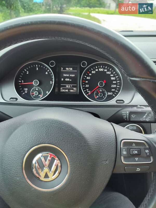 Универсал Volkswagen Passat 2014 в Тернополе