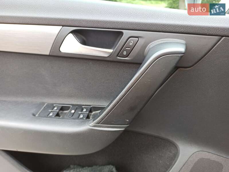 Универсал Volkswagen Passat 2014 в Тернополе