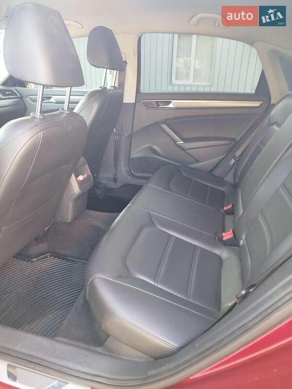 Седан Volkswagen Passat 2016 в Кагарлику