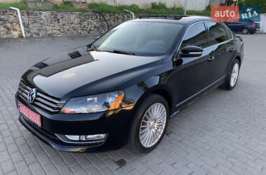 Седан Volkswagen Passat 2013 в Ровно