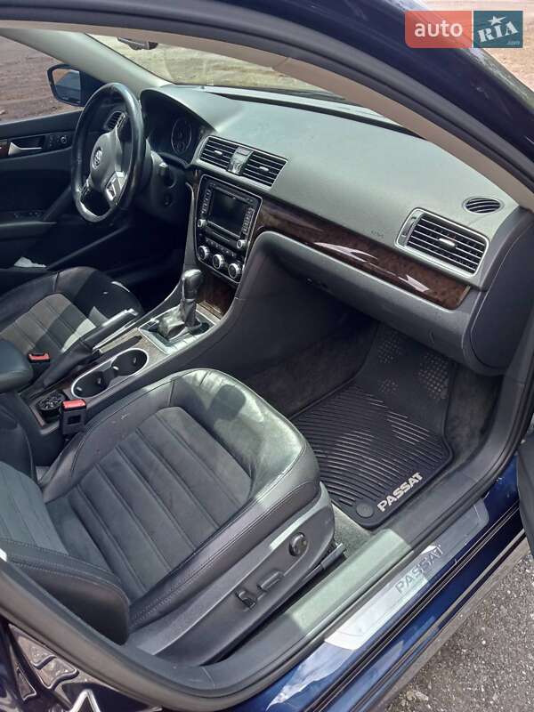 Седан Volkswagen Passat 2015 в Днепре фото 10 Седан Volkswagen Passat 2015 в Днепре