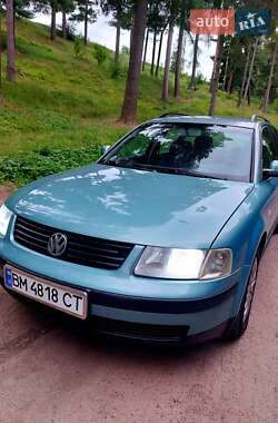 Універсал Volkswagen Passat 1999 в Тростянці