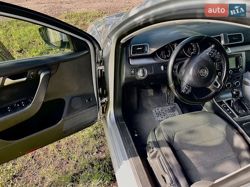 Універсал Volkswagen Passat 2014 в Васильківці