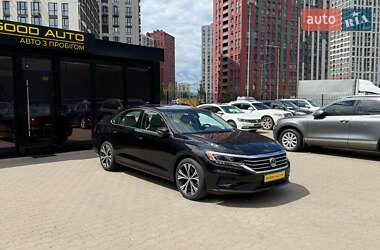 Седан Volkswagen Passat 2019 в Києві