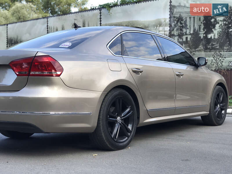 Седан Volkswagen Passat 2014 в Чернігові
