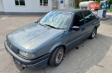 Седан Volkswagen Passat 1988 в Харькове