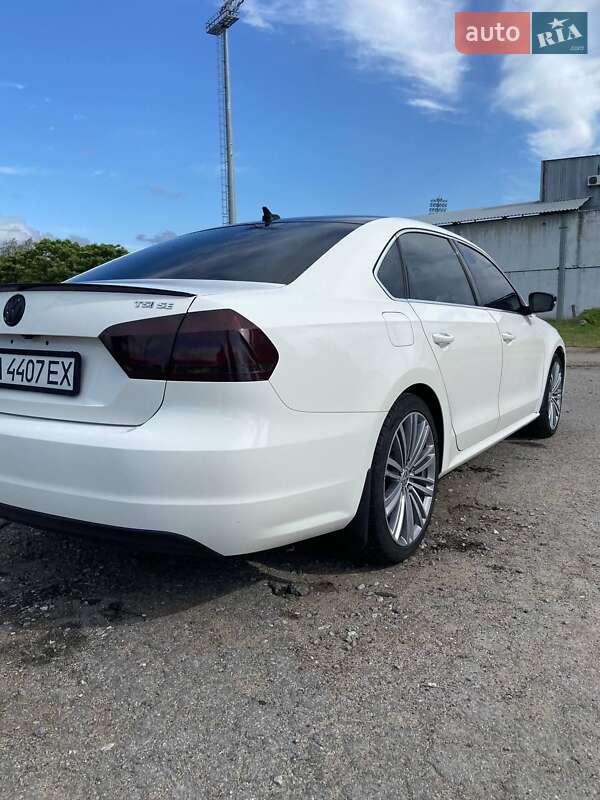 Седан Volkswagen Passat 2015 в Олександрії