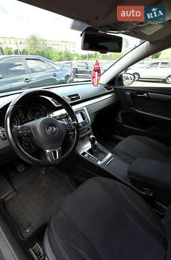 Универсал Volkswagen Passat 2012 в 