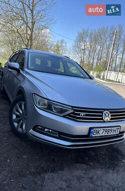 Универсал Volkswagen Passat 2015 в 