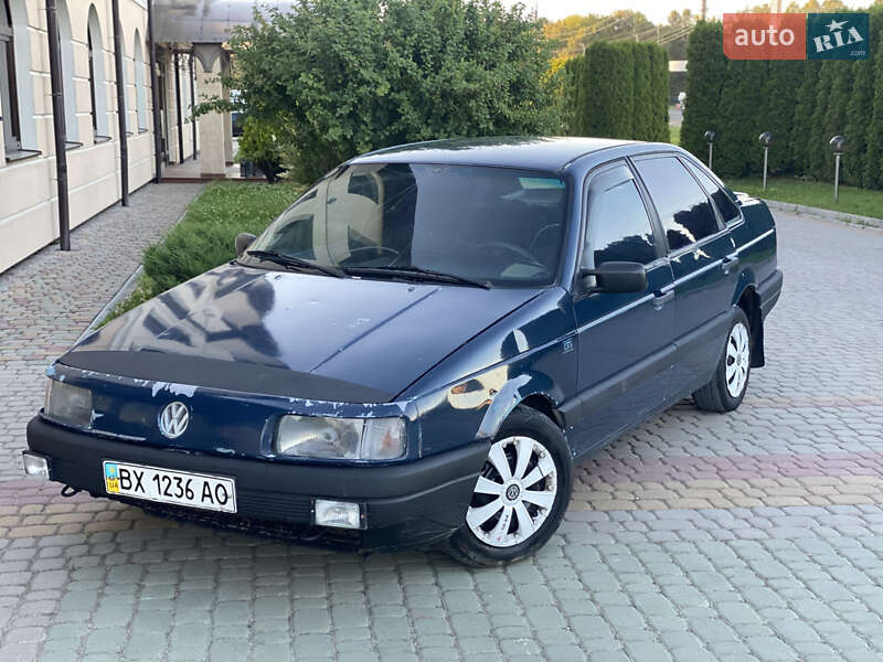 Седан Volkswagen Passat 1989 в Дунаївцях