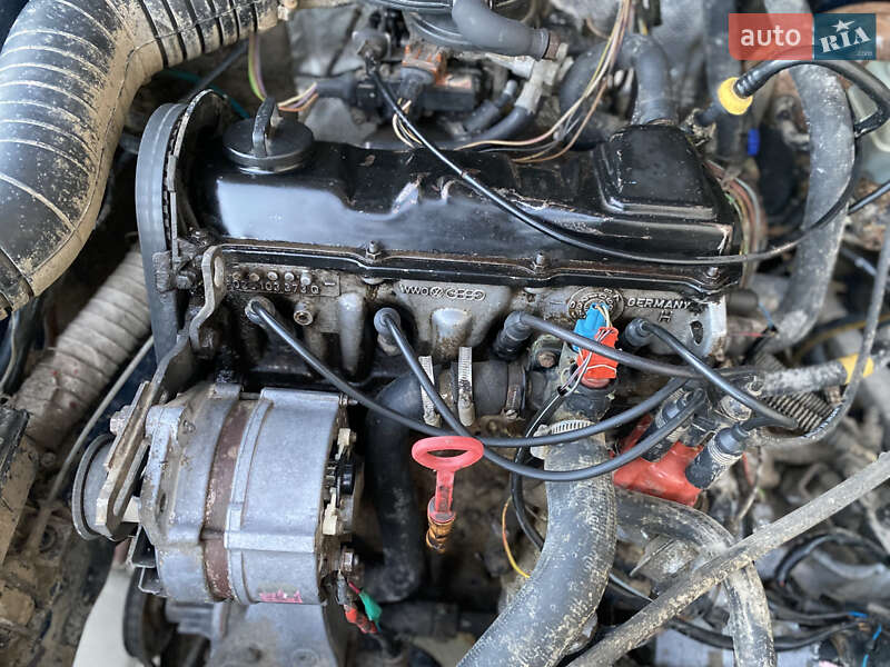 Седан Volkswagen Passat 1989 в Дунаївцях