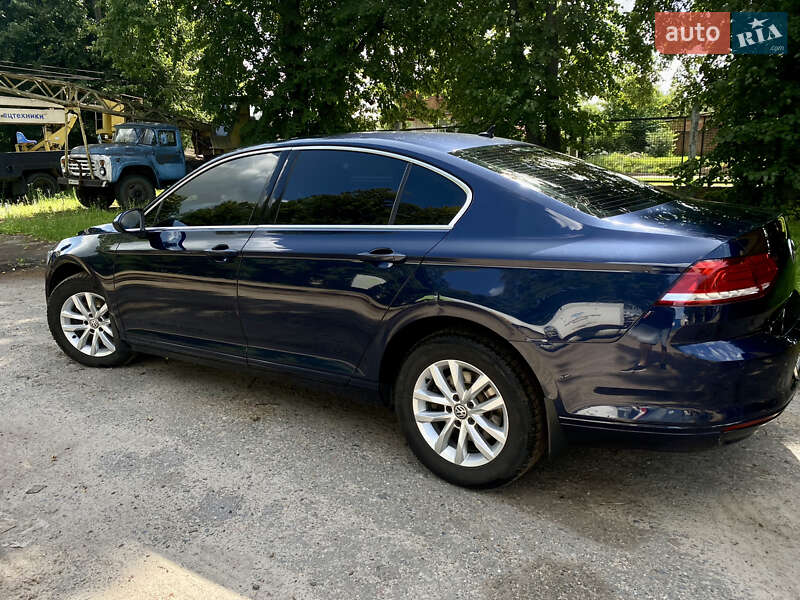 Седан Volkswagen Passat 2017 в Кролевце