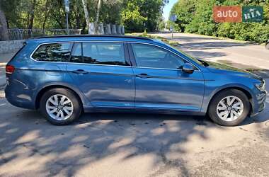 Универсал Volkswagen Passat 2017 в Полтаве
