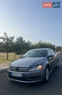 Седан Volkswagen Passat 2012 в Ізмаїлі