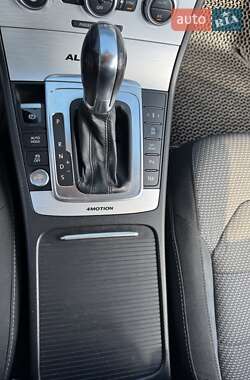 Універсал Volkswagen Passat 2012 в 