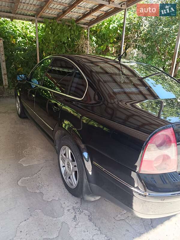 Седан Volkswagen Passat 2003 в Мукачево