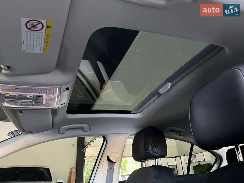 Седан Volkswagen Passat 2018 в Киеве