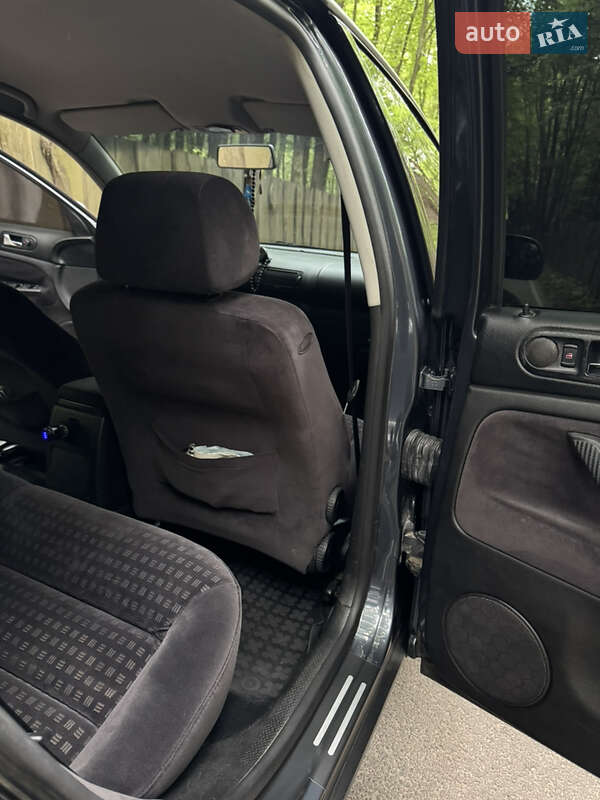 Седан Volkswagen Passat 2002 в Луцке фото 14 Седан Volkswagen Passat 2002 в Луцке