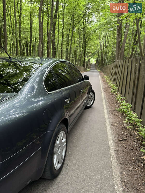Седан Volkswagen Passat 2002 в Луцке фото 16 Седан Volkswagen Passat 2002 в Луцке