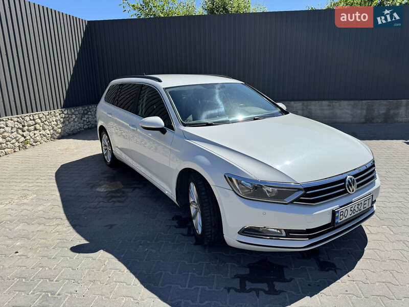 Універсал Volkswagen Passat 2015 в Тернополі