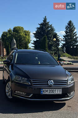 Универсал Volkswagen Passat 2011 в 