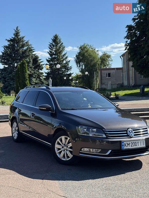 Volkswagen Passat 2011