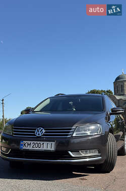 Универсал Volkswagen Passat 2011 в 