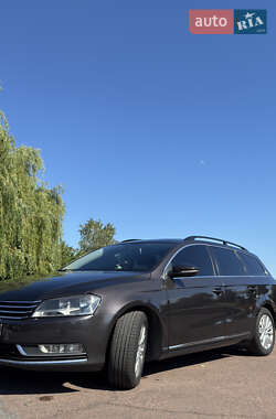 Универсал Volkswagen Passat 2011 в 