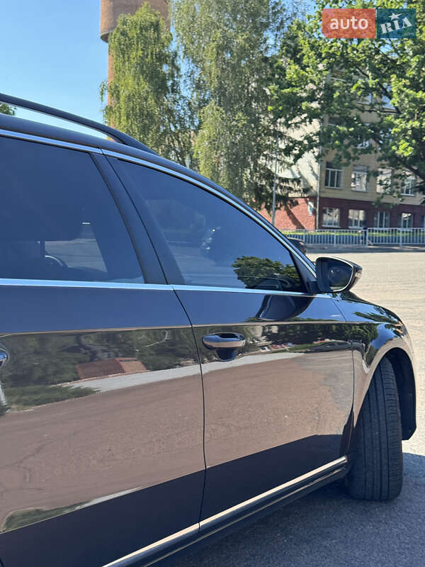 Универсал Volkswagen Passat 2011 в Житомире