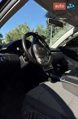 Универсал Volkswagen Passat 2011 в 
