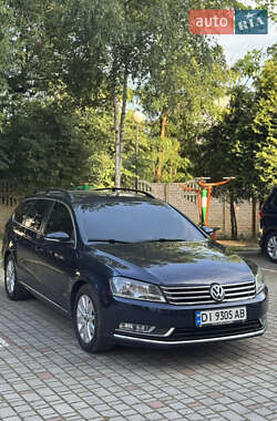Универсал Volkswagen Passat 2011 в Ивано-Франковске