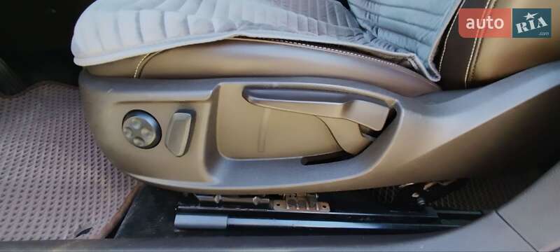 Седан Volkswagen Passat 2012 в Тульчині