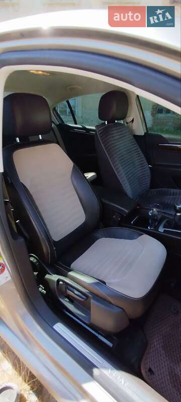 Седан Volkswagen Passat 2012 в Тульчині