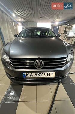 Седан Volkswagen Passat 2015 в Києві