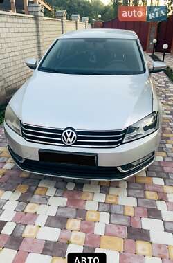 Седан Volkswagen Passat 2012 в Сумах