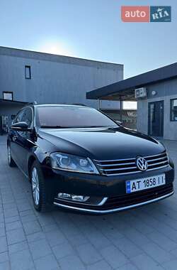 Универсал Volkswagen Passat 2012 в Ровно